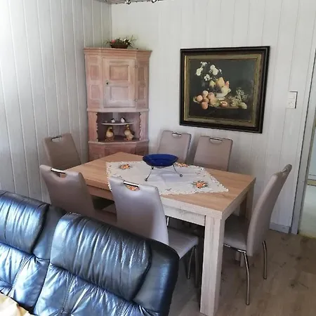 Haus Pauline Appartement Montenau Buitenkant foto